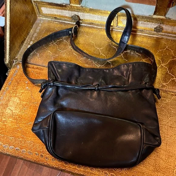 HOLT RENFREW black leather drawstring bag with long adjustable handles vintage - Picture 1 of 7